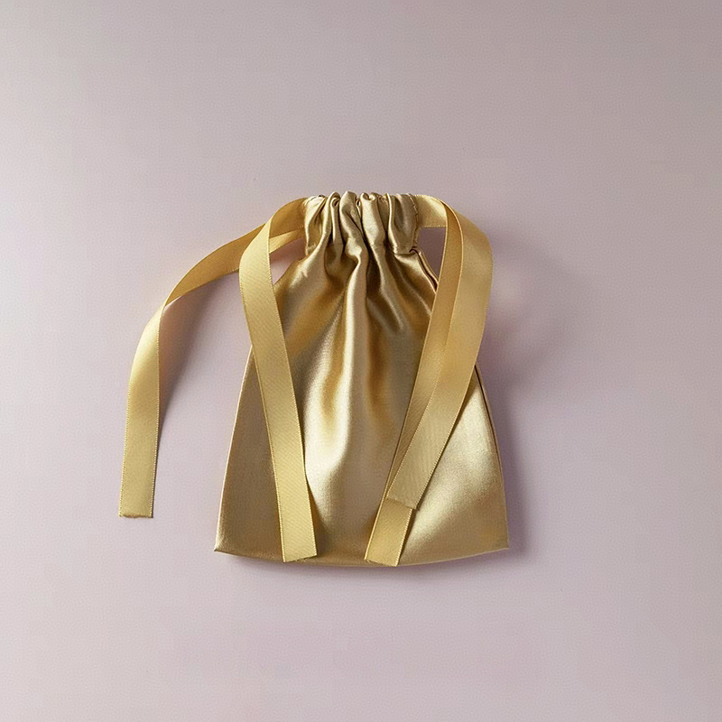 Classic Silk Drawstring Pocket